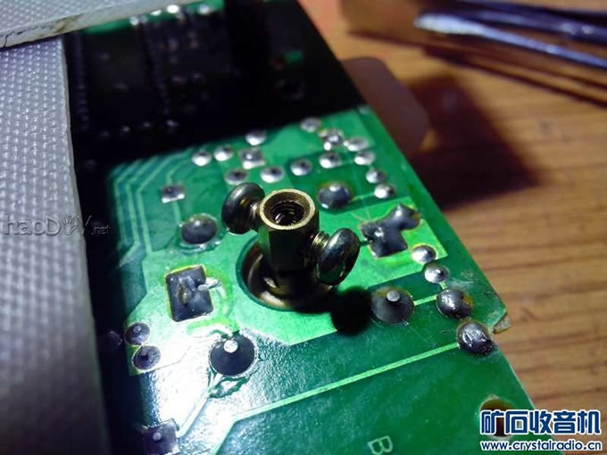 可以调整同心度 MF500型万用表改造的收音机!!