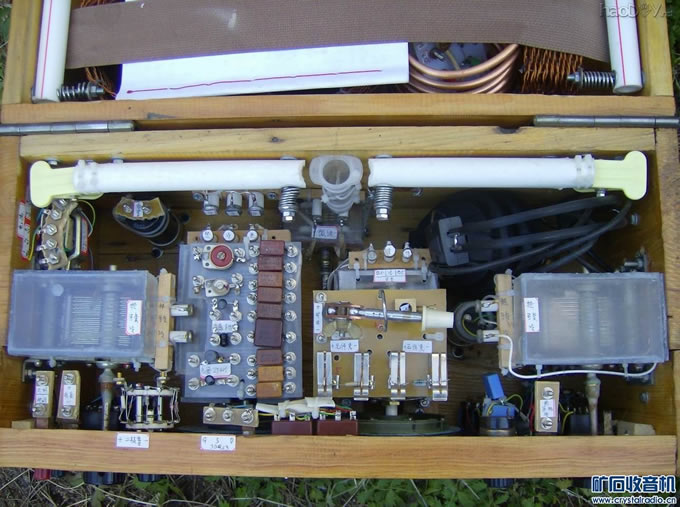 调整大小 照片 099.jpg 单元组合式矿石收音机