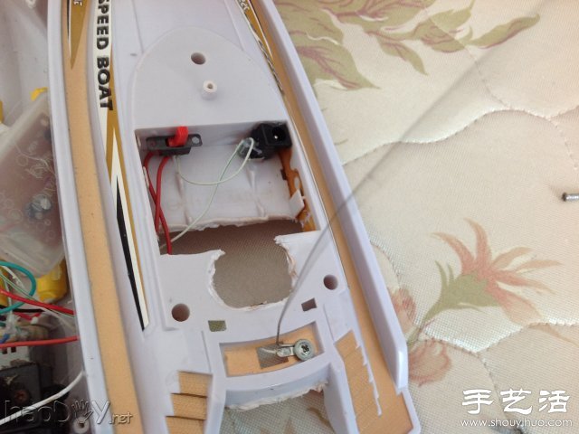 教你如何自制一艘遥控快艇
