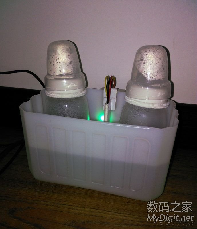 给宝宝们做个恒温的温奶器