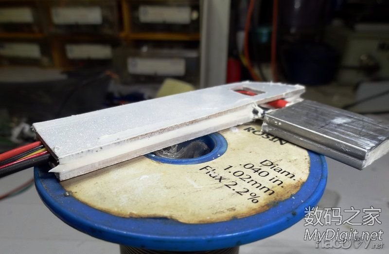 给宝宝们做个恒温的温奶器