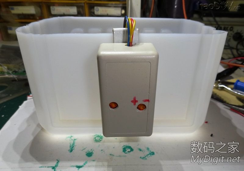 给宝宝们做个恒温的温奶器