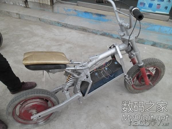 超拉风的自制电动车