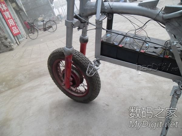 超拉风的自制电动车