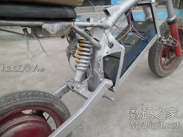 超拉风的自制电动车