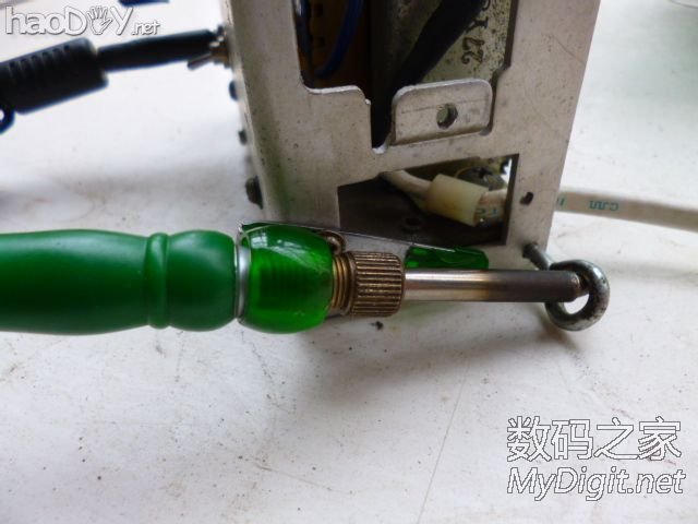 白菜白光电烙铁焊台,能DIY的都DIY了