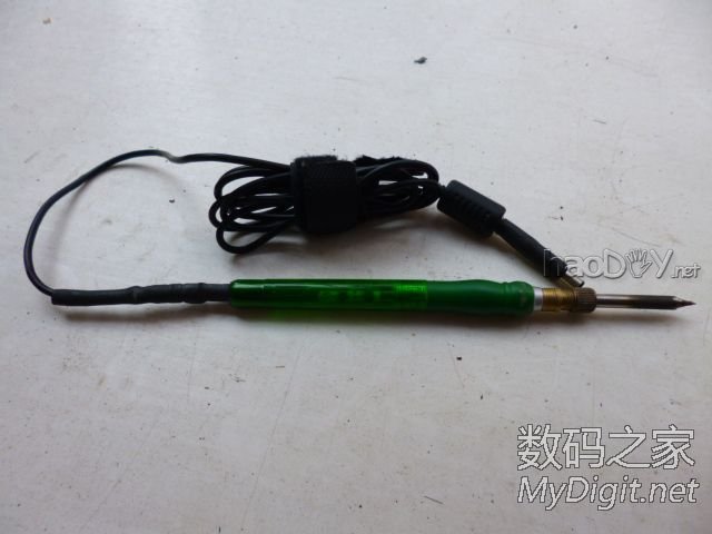 白菜白光电烙铁焊台,能DIY的都DIY了