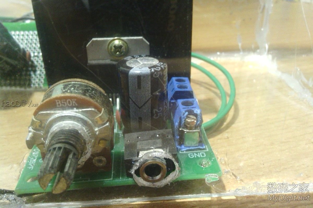 TDA7297+STC单片机音乐频谱显示功放