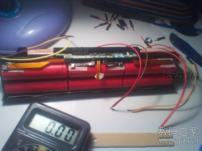 联想Y450笔记本电脑成功换电芯锂电池