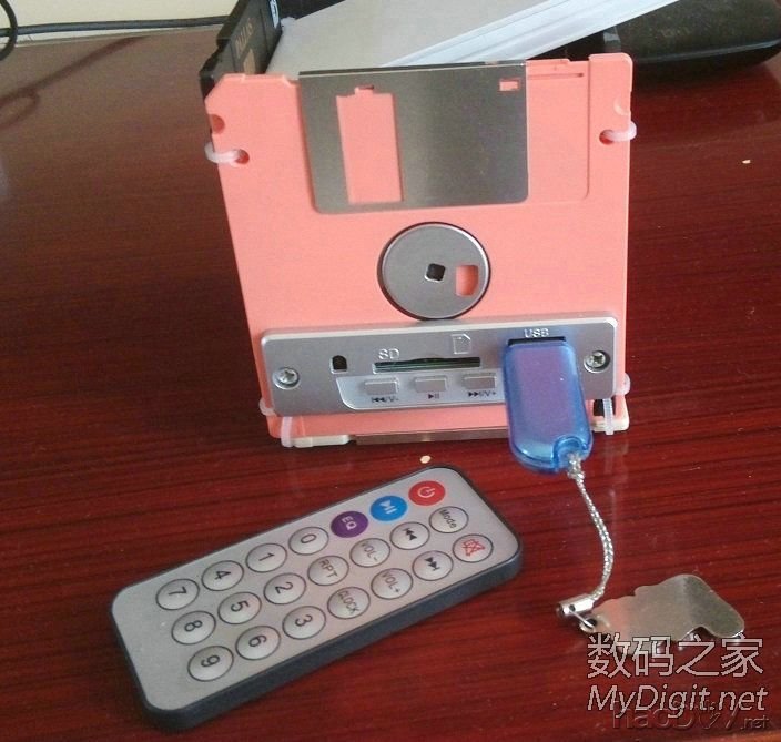 废弃软盘制作音响音乐盒