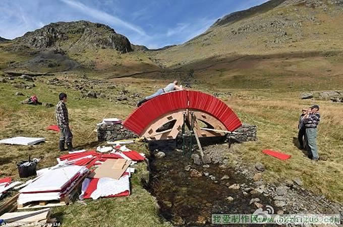 22000张纸建成的桥 22000张纸建成的桥模型