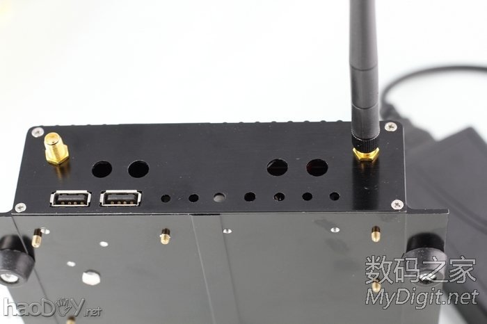 ÊÖ¹¤´òÔìÈ«½ðÊôÃÔÄãÏÂÔØ»ú£¬ÊÖÕÆ´óС