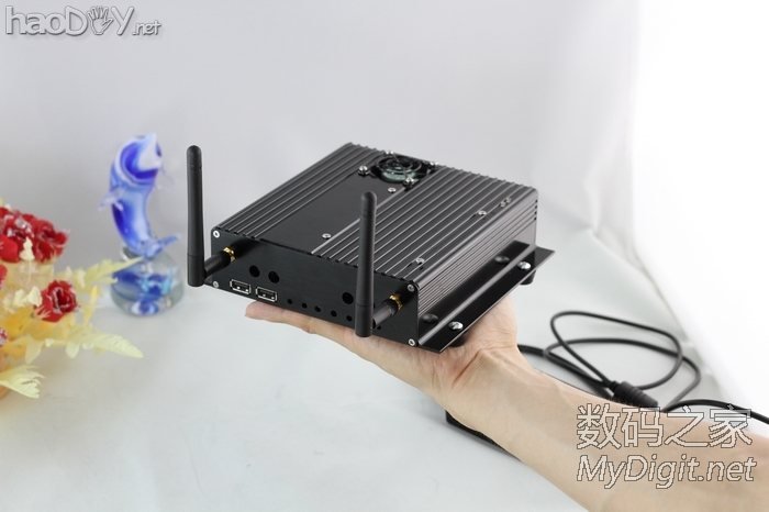 ÊÖ¹¤´òÔìÈ«½ðÊôÃÔÄãÏÂÔØ»ú£¬ÊÖÕÆ´óС