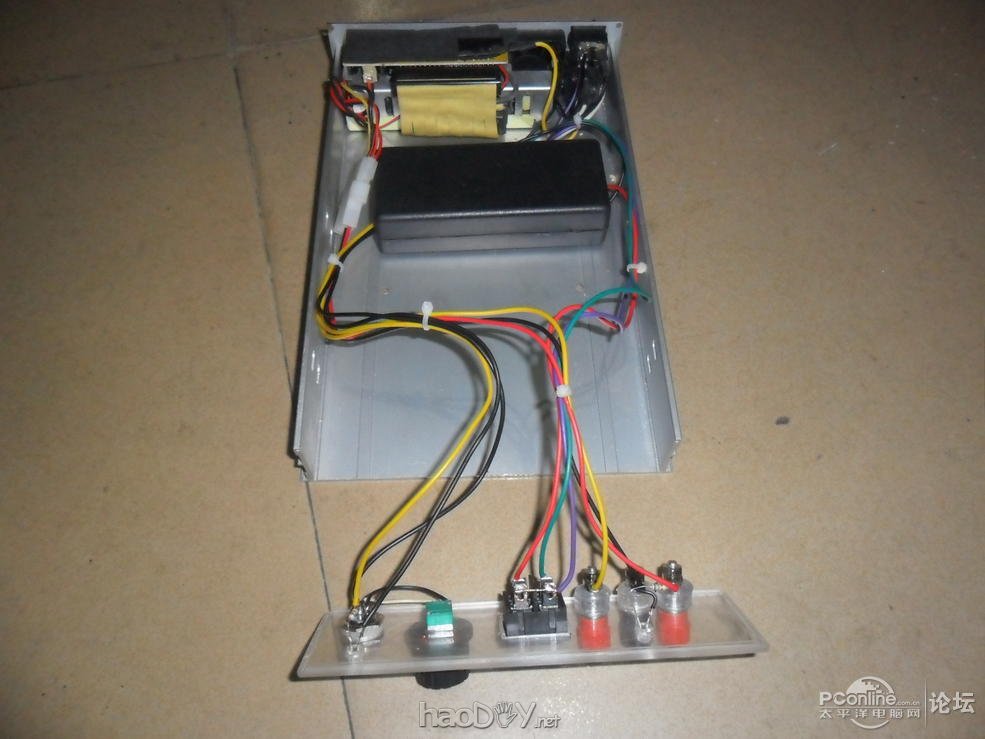 点击查看原图  废弃外置光驱盒纯手工打造多功能白菜白光焊台