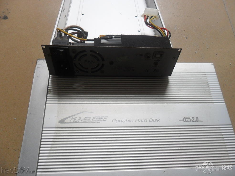 点击查看原图  废弃外置光驱盒纯手工打造多功能白菜白光焊台