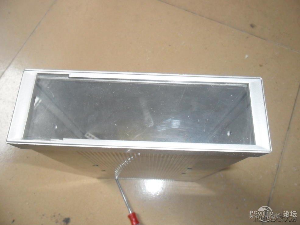 点击查看原图  废弃外置光驱盒纯手工打造多功能白菜白光焊台