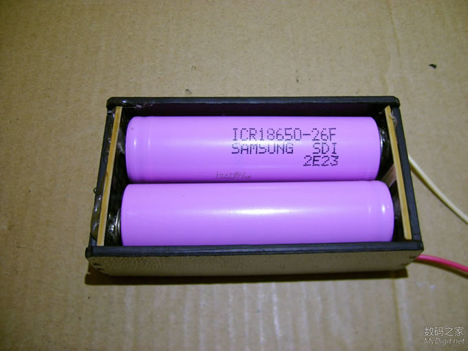 自制神器 弯制塑料18650电池盒