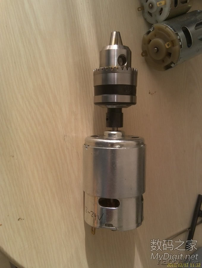 手电筒外壳自制小电钻