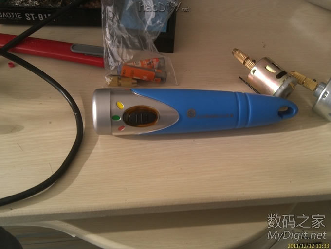 手电筒外壳自制小电钻