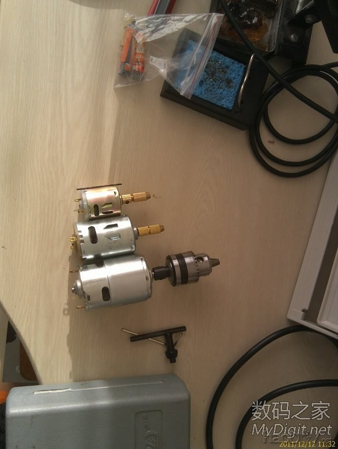 手电筒外壳自制小电钻