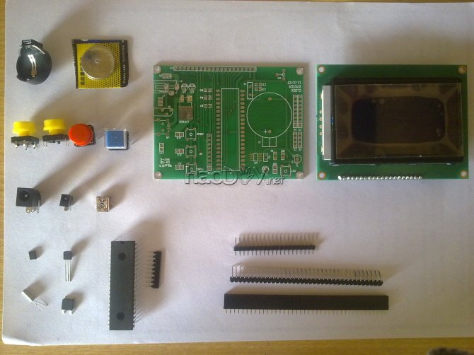 LCD12864 单片机电子时钟+测量温度+节日提醒万年历