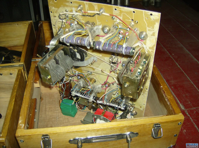 HPIM0275.JPG 做了二台矿石机(第6台和第7台)