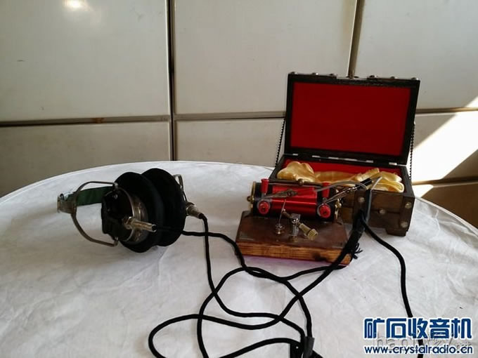 分开后用老线接的耳机 听矿机的终极耳机之一 ------甲板耳机