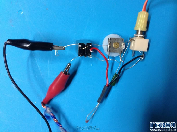 仿蓝牙耳机的一体化超小型矿石收音机