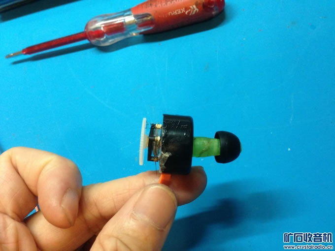 仿蓝牙耳机的一体化超小型矿石收音机