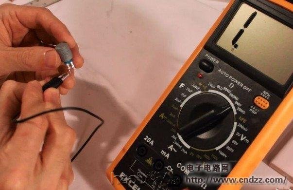 技术宅改造尤克里里,效果很意外