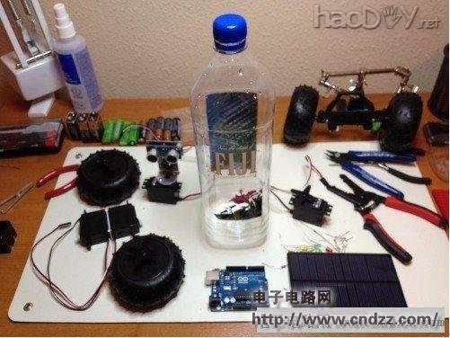 超声波避障+自我充电,歪果仁造的智能机器人请围观!