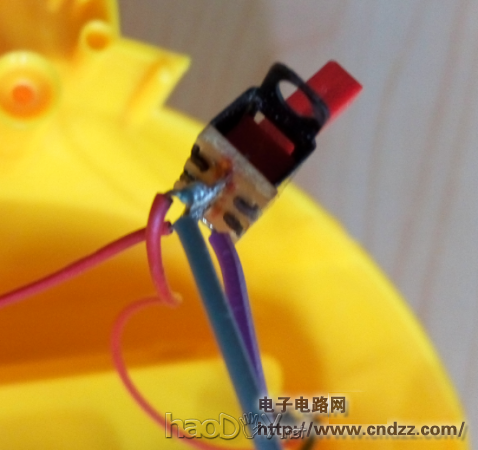 ÌØ±ðµÄ°®£¬DIYÒ»¸öÊÖ»ú¿ØÖƵÄÖÇÄÜÍæ¾ß