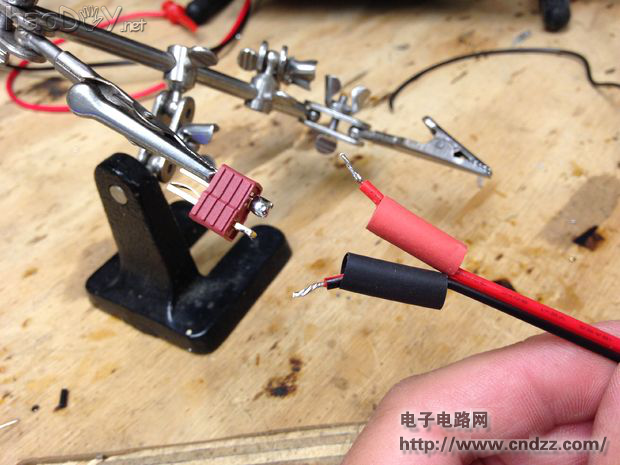 炫酷到底,制作你自己的多彩光剑,用光作画