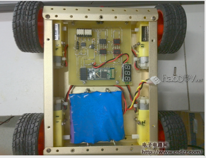 基于STM8的蓝牙小车DIY