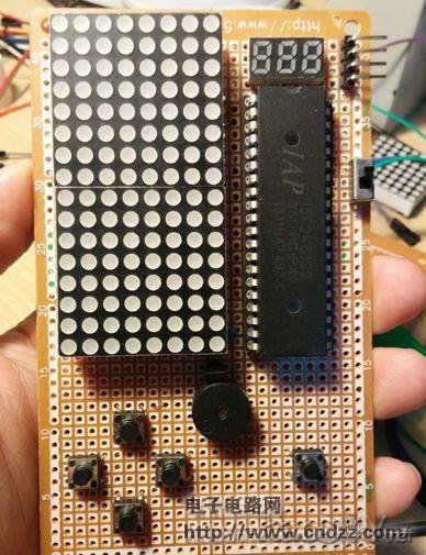 DIY Gamebox复古掌上游戏,四种游戏随意切换视频