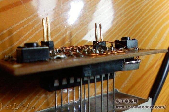 数码管电子时钟的制作,材料工具简单易实现