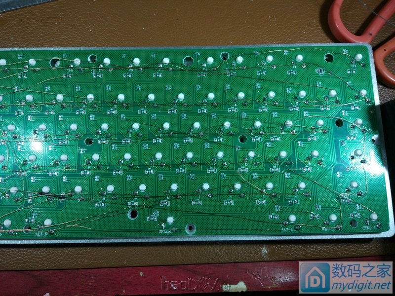 机械键盘,改造无线,打造一把屌丝价格的高端键盘|创意DIY - 数