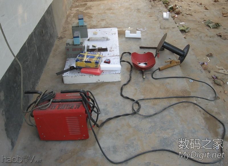 DIY的土鳖太阳能发电,用了3年蓄电池又该换了,悲催~~多图网慢慎