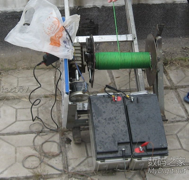 DIY的土鳖太阳能发电,用了3年蓄电池又该换了,悲催~~多图网慢慎