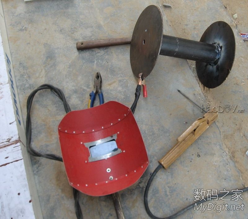 DIY的土鳖太阳能发电,用了3年蓄电池又该换了,悲催~~多图网慢慎