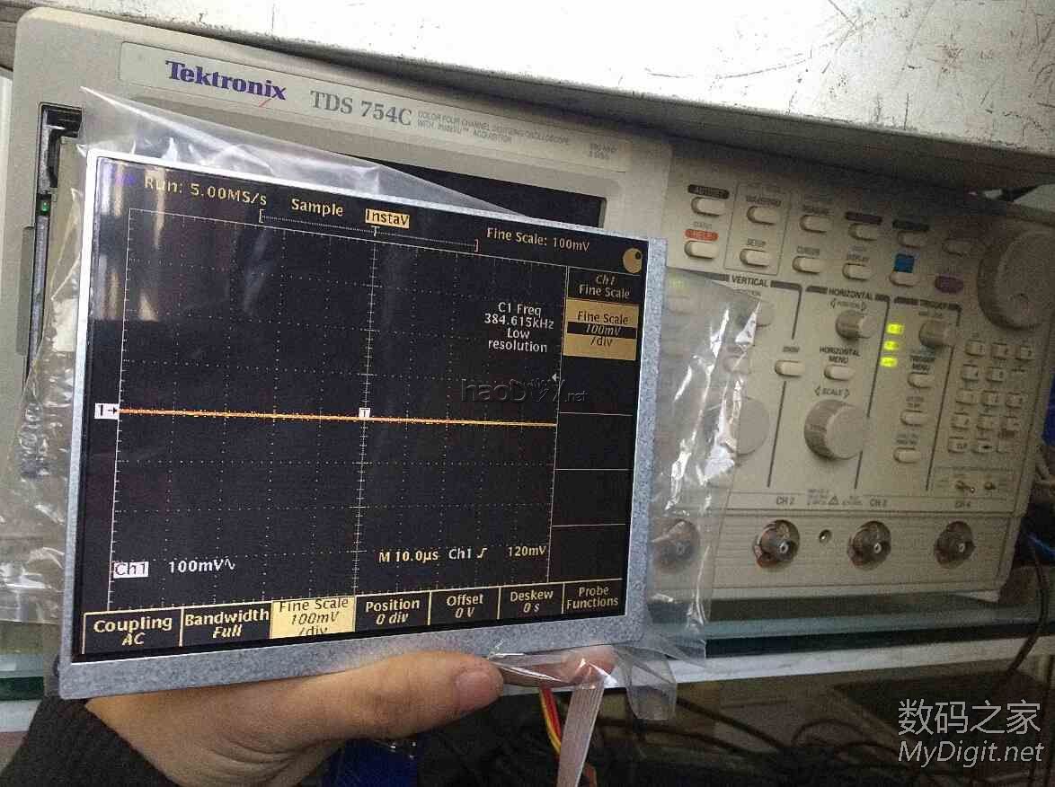 泰克数字示波器内置彩色CRT更换液晶屏图解(Tektronix TDS754C) 泰克数字示波器内置彩色CRT更换液晶屏图解(Tektronix TDS754C