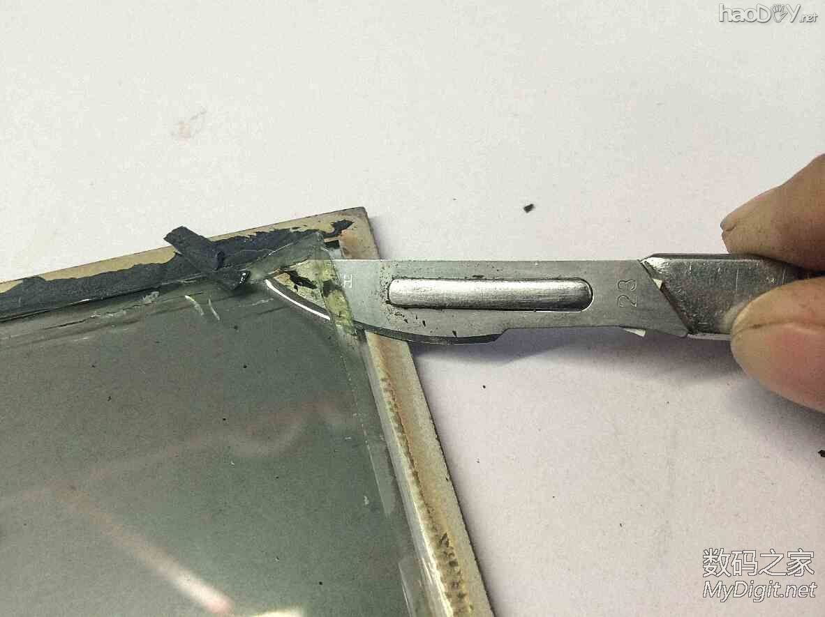 泰克数字示波器内置彩色CRT更换液晶屏图解(Tektronix TDS754C