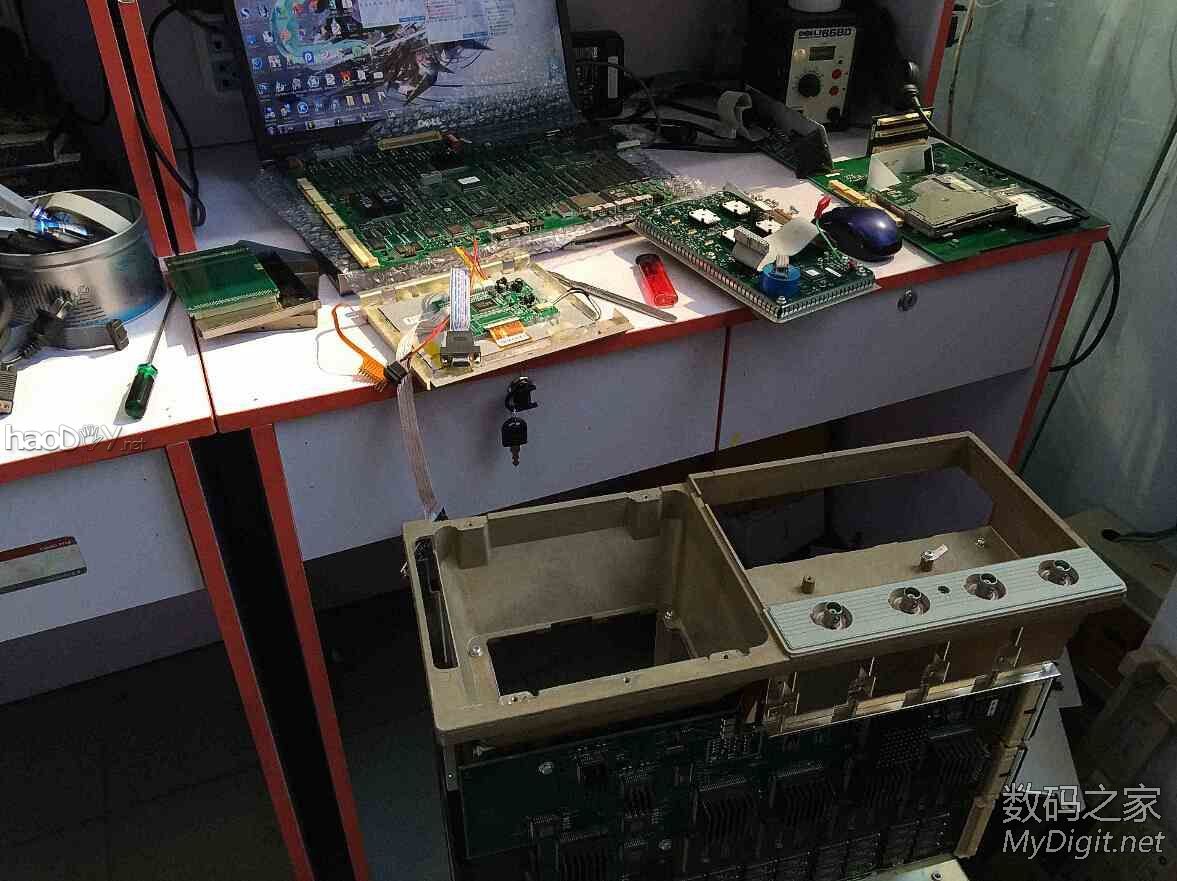 泰克数字示波器内置彩色CRT更换液晶屏图解(Tektronix TDS754C