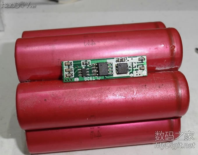 『MM DIY』一堆鸡肋的东西组合成个应急灯