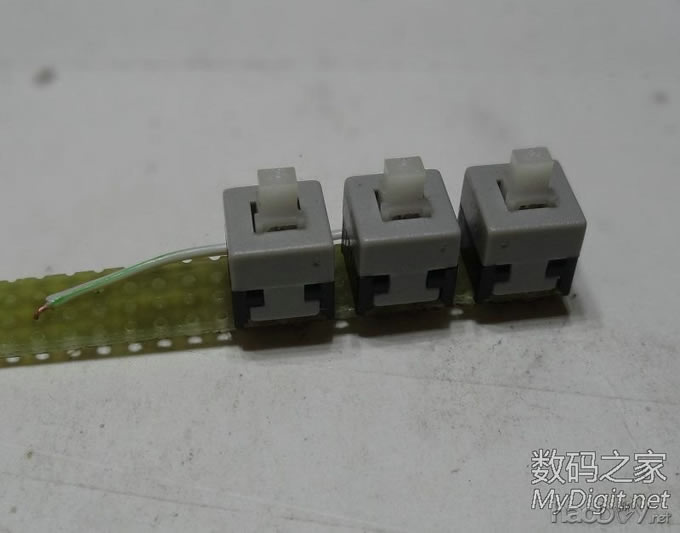 『MM DIY』一堆鸡肋的东西组合成个应急灯