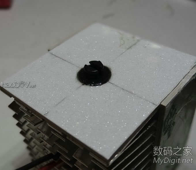 『MM DIY』一堆鸡肋的东西组合成个应急灯 『MM DIY』一堆鸡肋的东西组合成个应急灯