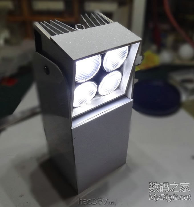 『MM DIY』一堆鸡肋的东西组合成个应急灯