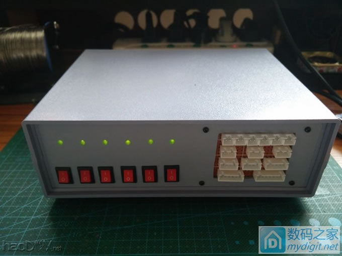 自制锂电池充电器:DIY“6路平衡充”