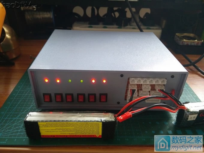 自制锂电池充电器:DIY“6路平衡充”