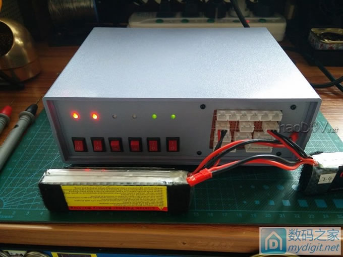 自制锂电池充电器:DIY“6路平衡充”